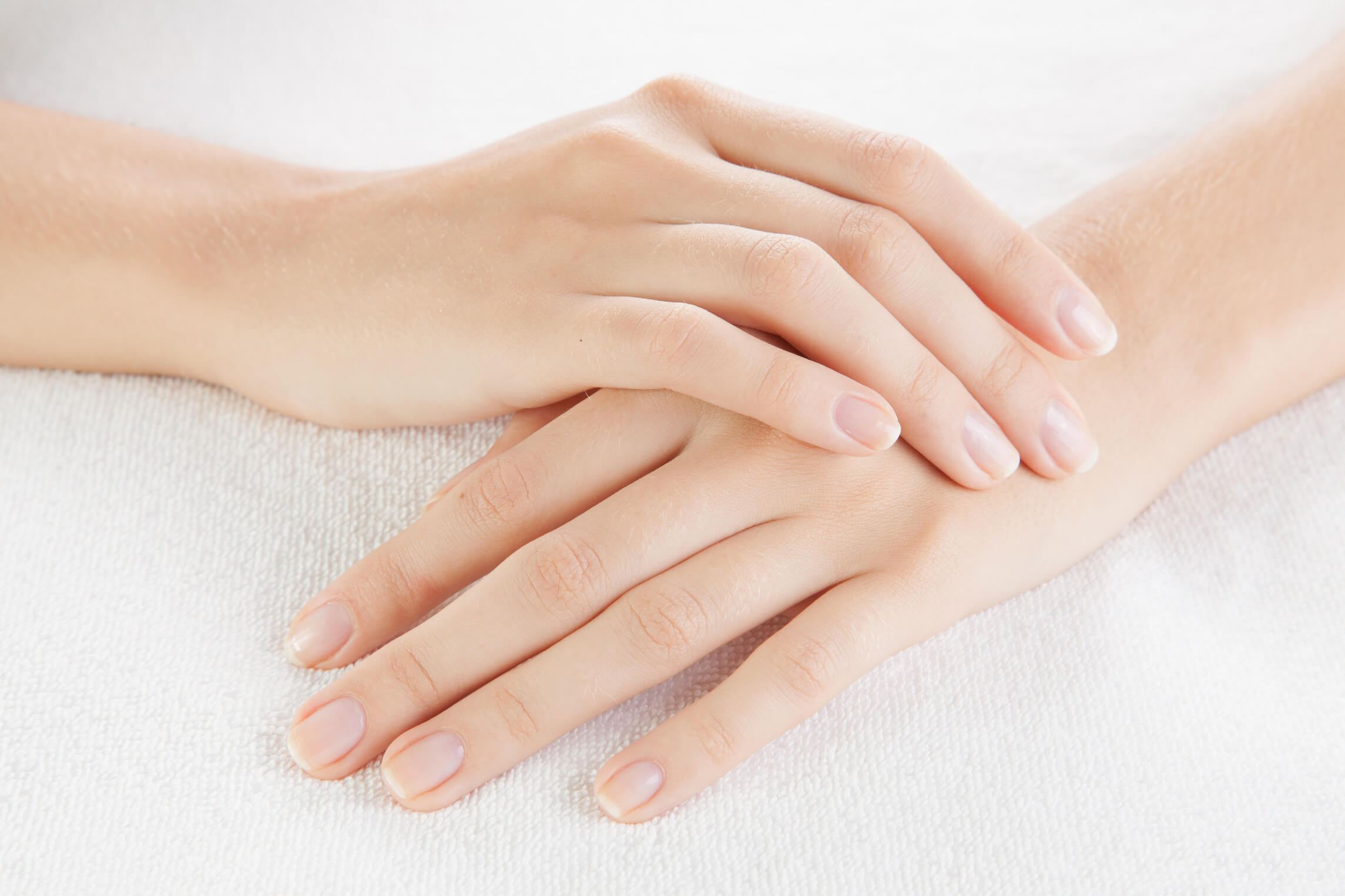 6 Cách chăm sóc da tay giúp đôi tay luôn mềm mại và trẻ trung