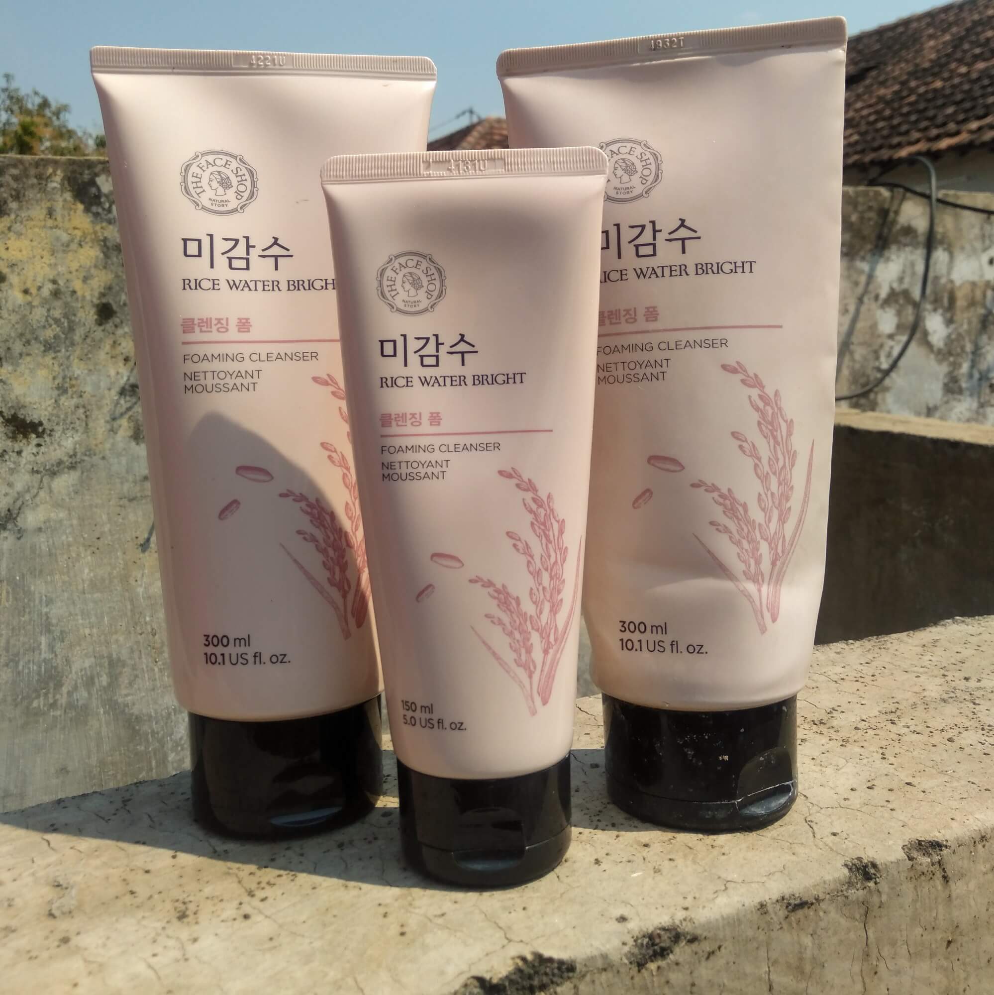 Reivew sữa rửa mặt The Face Shop Rice Water Bright Cleansing Foam